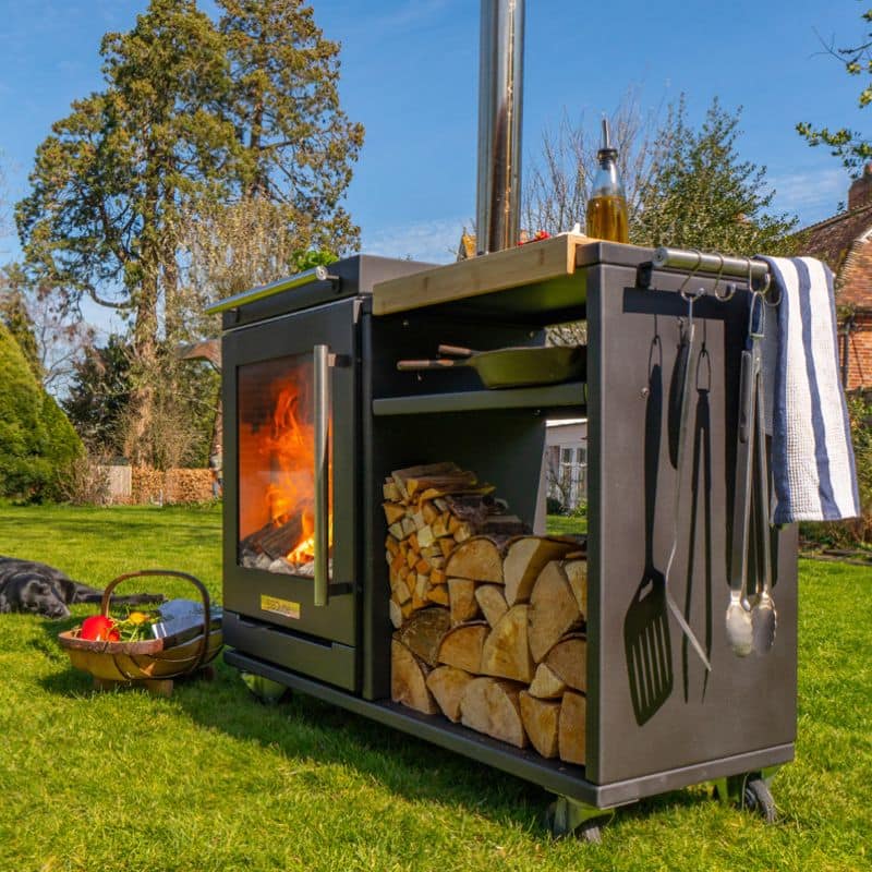 BBQube grill and heater with log store, view 3