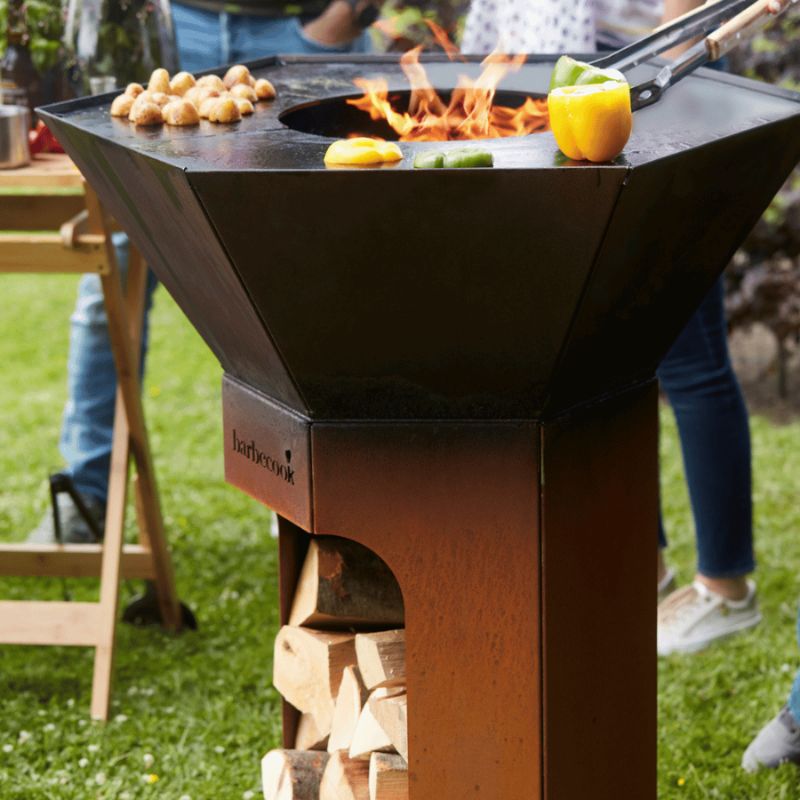 Barbecook Nestor Original Wood BBQ, lifestyle shot 12