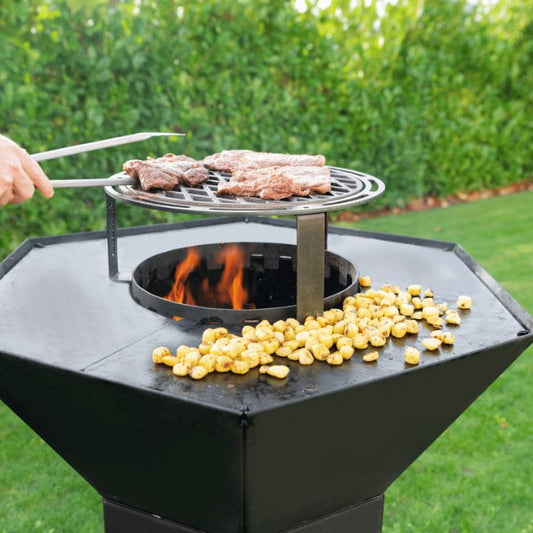 Barbecook Dynamic Centre Sear Grate, lifestyle shot 1