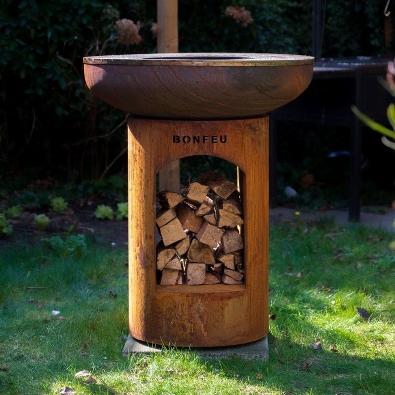 BonFeu fire pit in a welcoming garden setting
