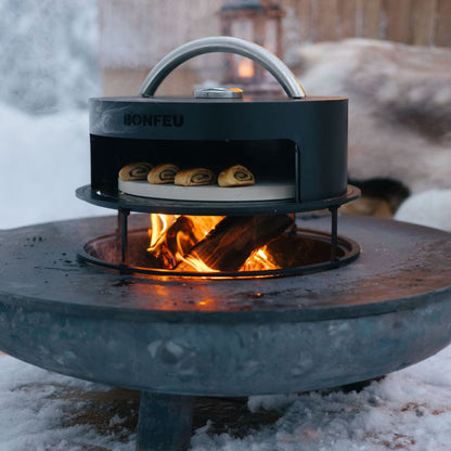 BonFeu BonPizza oven fitted on a BonBowl fire pit