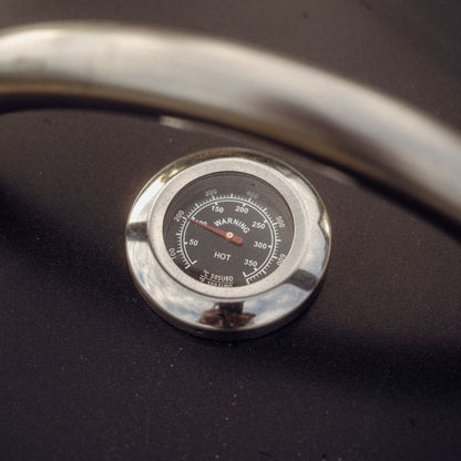 BonFeu BonPizza oven temperature gauge close-up