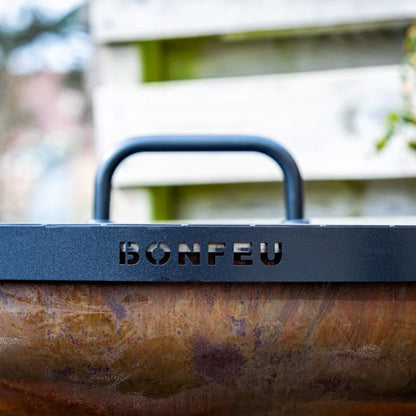 BonFeu Lid logo detail shot