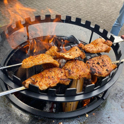 BonFeu Skewers Ring holding skewers over flame