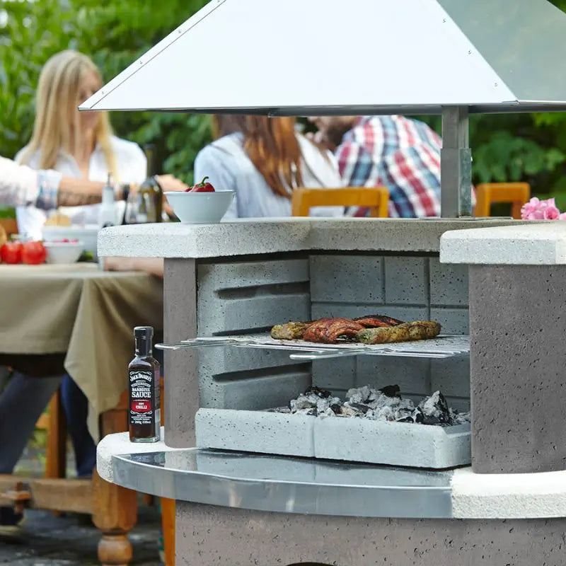 Buschbeck Zurich Masonry Barbecue, lifestyle shot