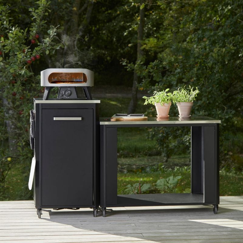 Cozze Classic Gas Pizza Oven 13 inch, lifestyle shot 1b