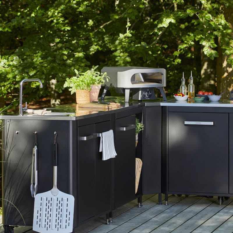 Cozze Corner Table for Outdoor Kitchen, lifestyle shot 2