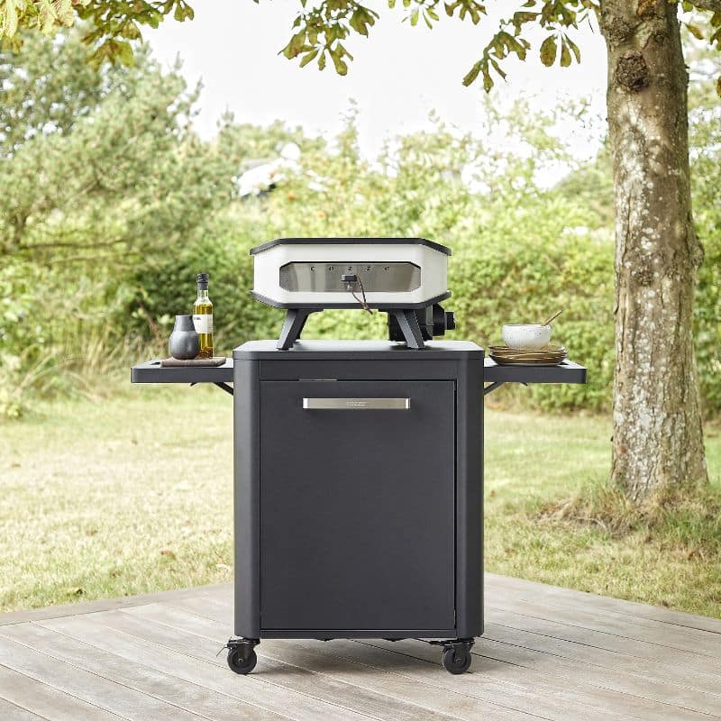 Cozze Electric Pizza Oven 13 inch, lifestyle shot 3