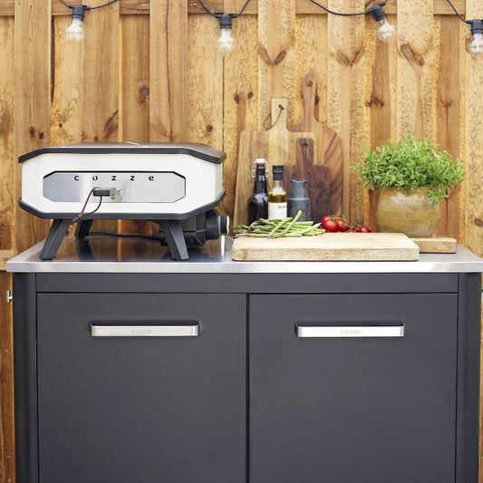 Cozze Electric Pizza Oven 17 inch, lifestyle shot 3