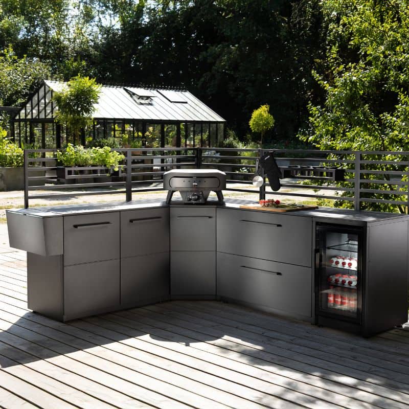 Cozze Elements 110 Doors Module with worktop, lifestyle shot 12