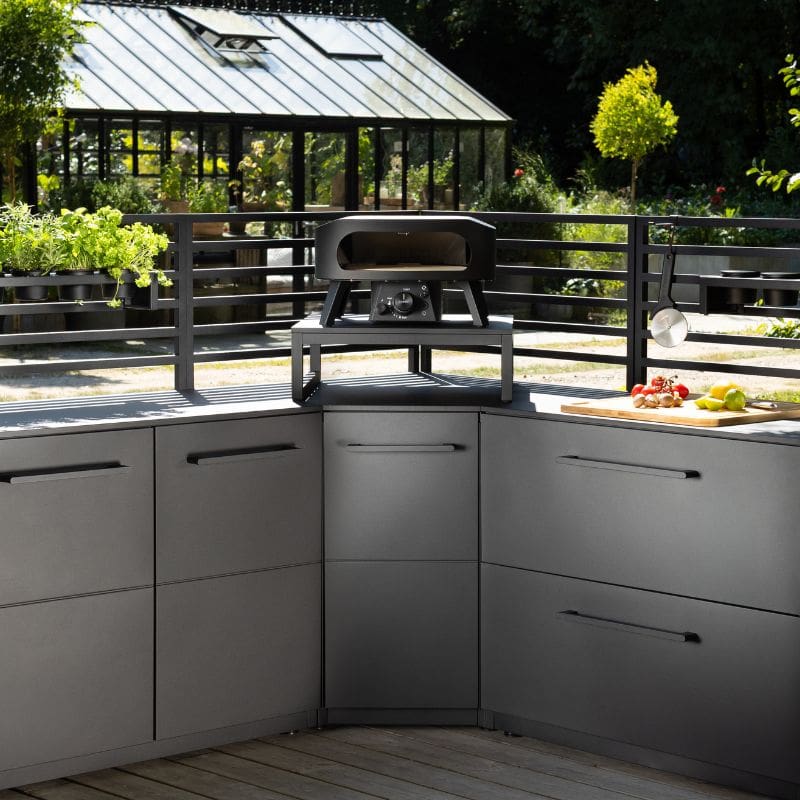 Cozze Elements Corner Module with worktop, lifestyle shot 2