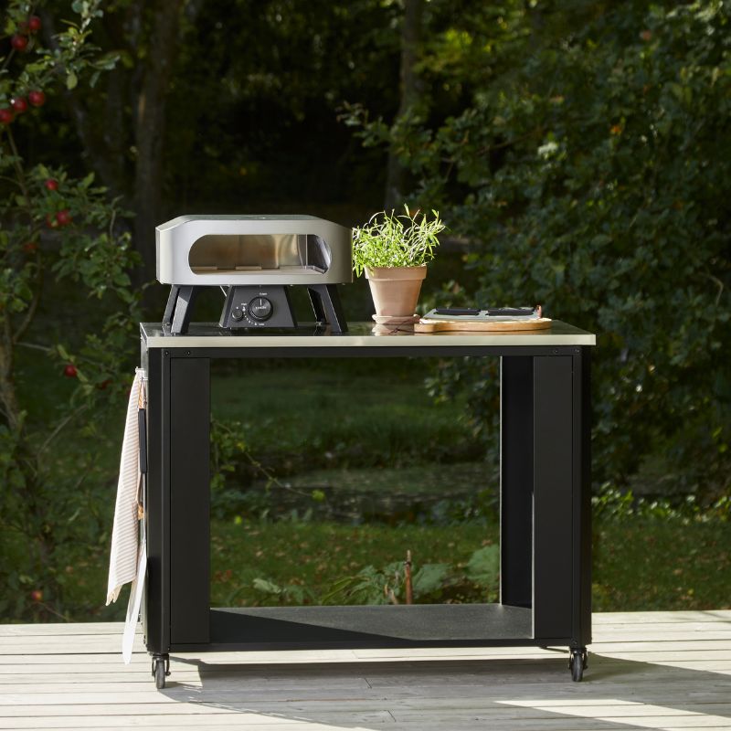 Cozze Outdoor Kitchen 115, lifestyle shot 2