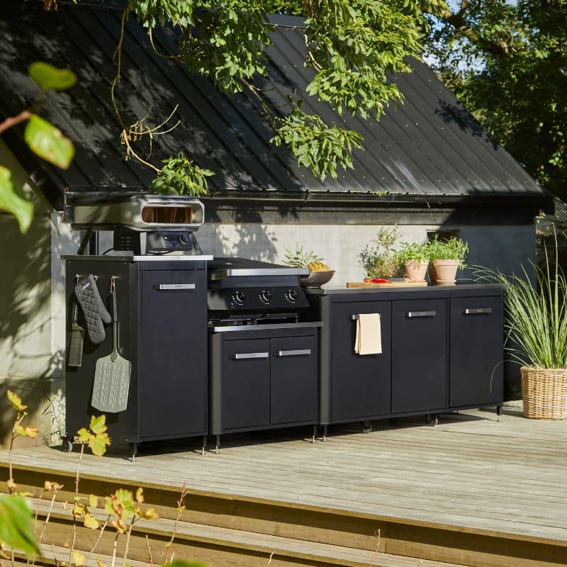 Cozze Premium Rotate Gas Pizza Oven 17 inch, lifestyle shot 4b