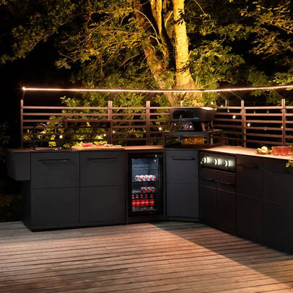 Cozze Rotate Gas Pizza Oven 13 inch Black Edition, lifestyle shot 1