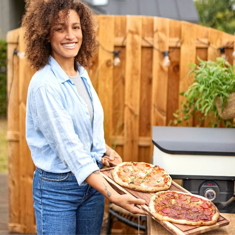 Cozze Rotate Gas Pizza Oven 17 inch, lifestyle shot 10