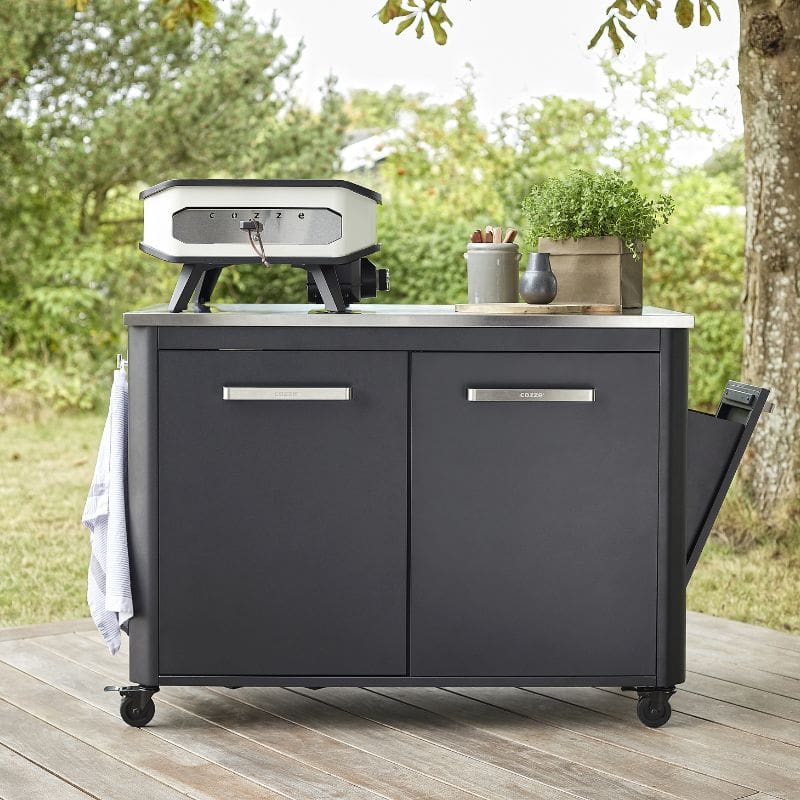 Cozze Rotate Gas Pizza Oven 17 inch, lifestyle shot 14