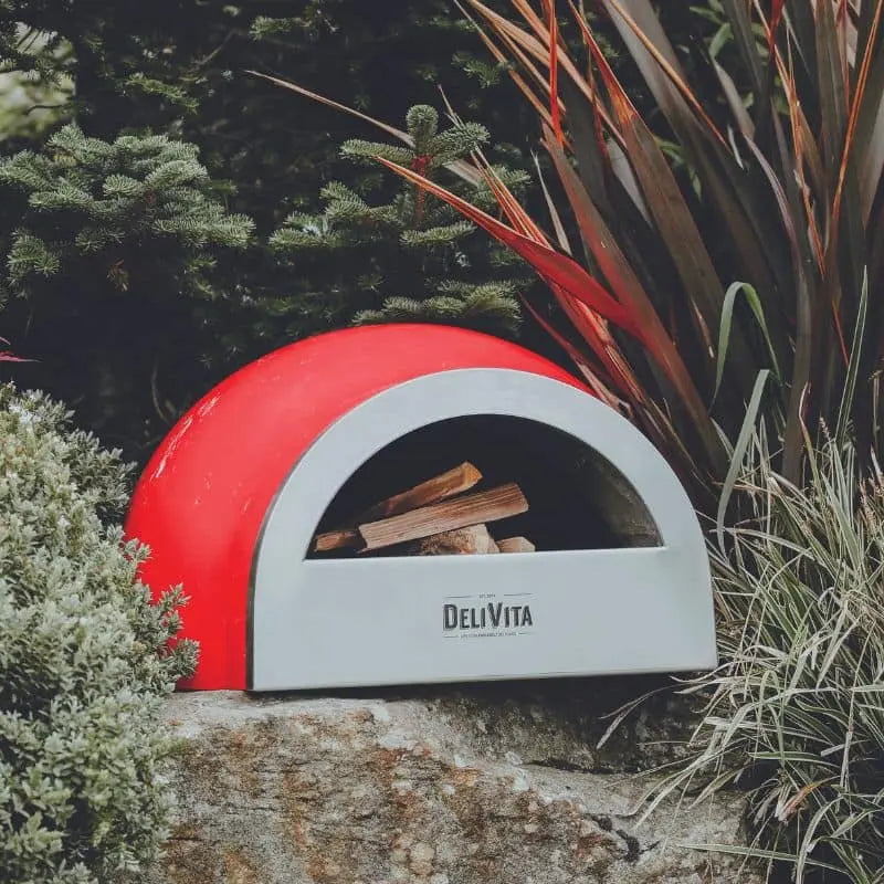 DeliVita Chilli Red wood fired pizza oven, lifestyle shot 5