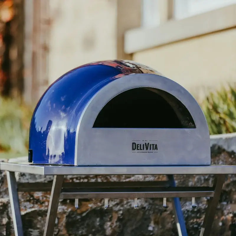 DeliVita Platinum Jubilee wood fired pizza oven, lifestyle shot 1