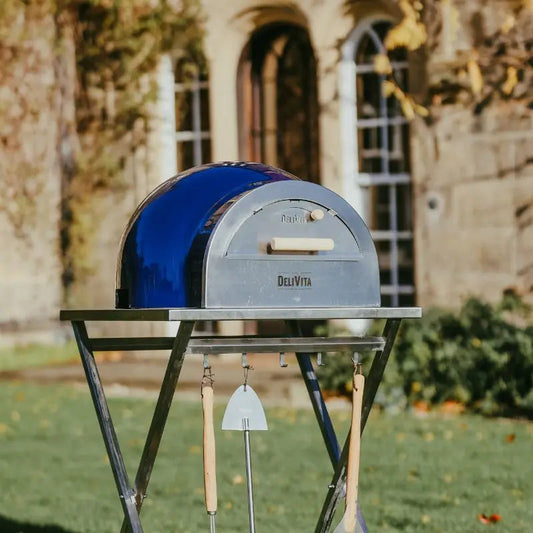 DeliVita Platinum Jubilee wood fired pizza oven, lifestyle shot 3