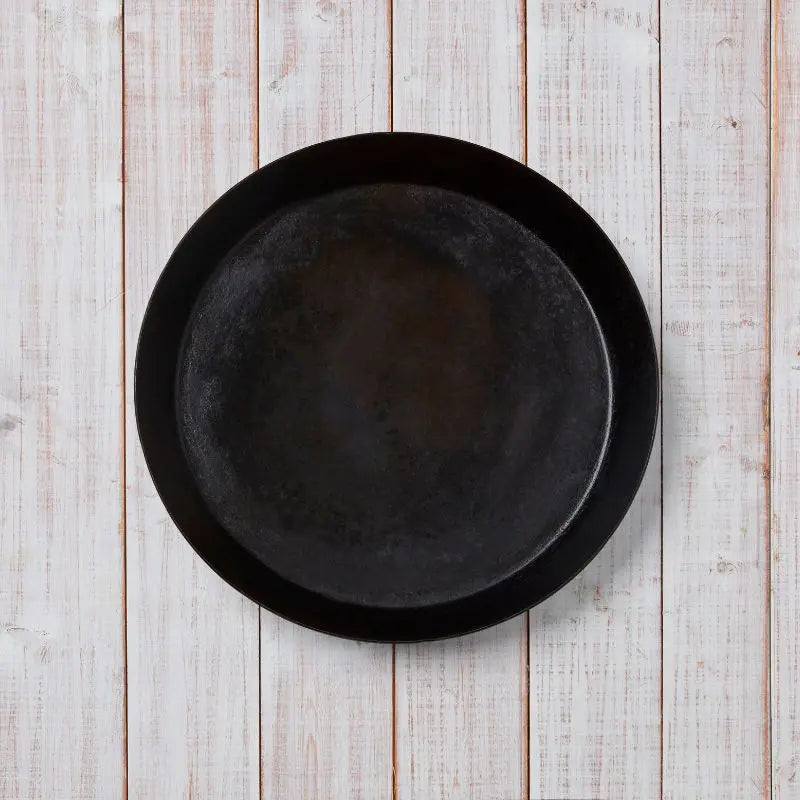 DeliVita round iron dish for pizza oven cooking