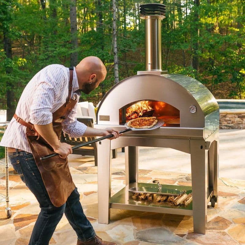 Fontana Mangiafuoco wood fired pizza oven, lifestyle shot 1