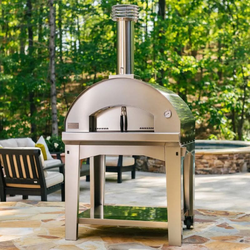 Fontana Mangiafuoco wood fired pizza oven, lifestyle shot 3
