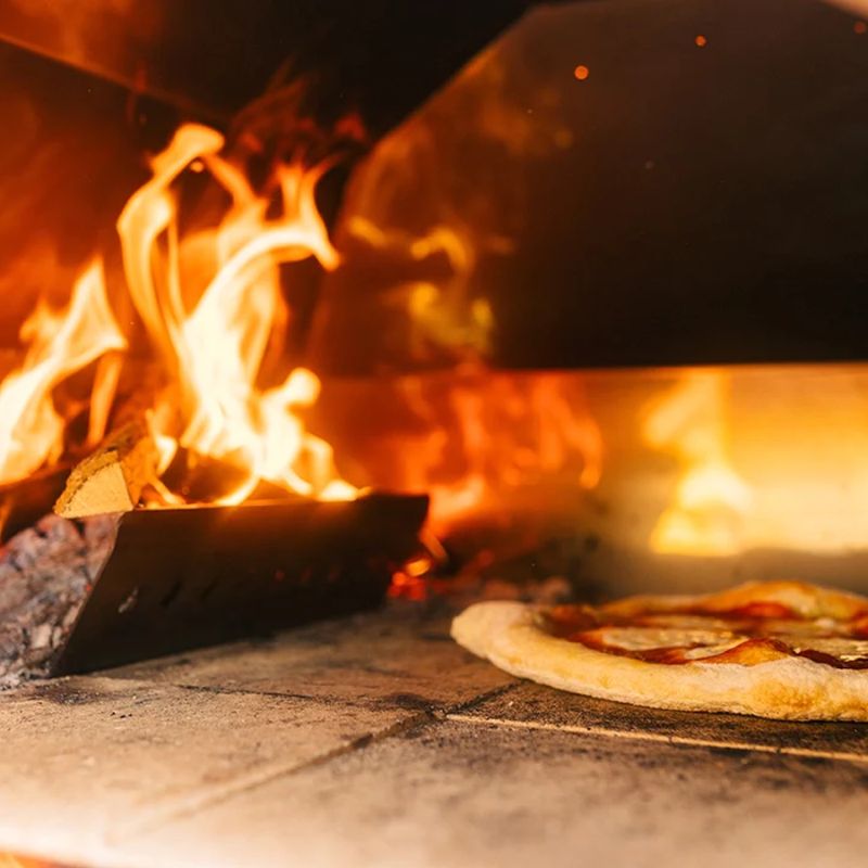 Fontana Margherita wood fired pizza oven, lifestyle shot 4