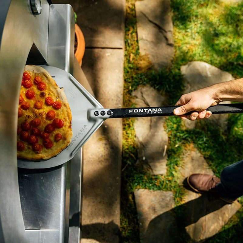 Fontana Margherita wood fired pizza oven, lifestyle shot 7