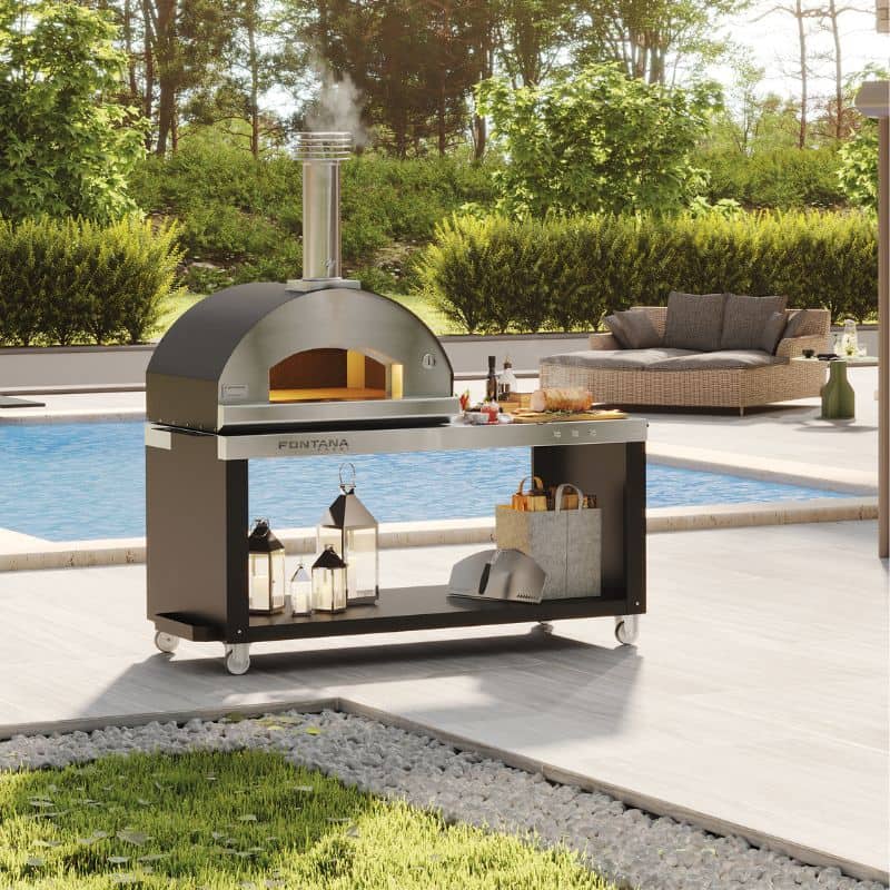 Fontana Marinara wood fired pizza oven, lifestyle shot 3