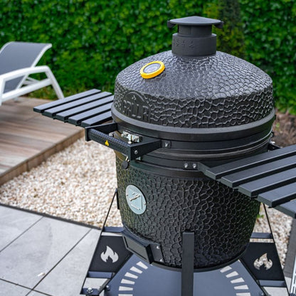 GRLLR Ember Pro Kamado Grill, lifestyle shot 1