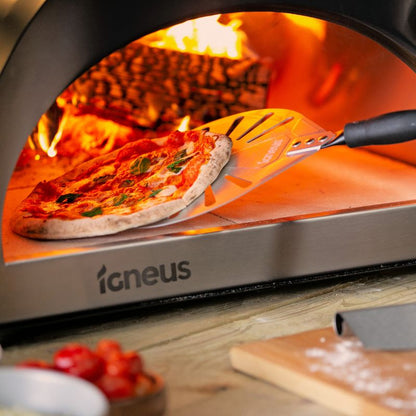 Igneus Classico wood fired pizza oven with pizza
