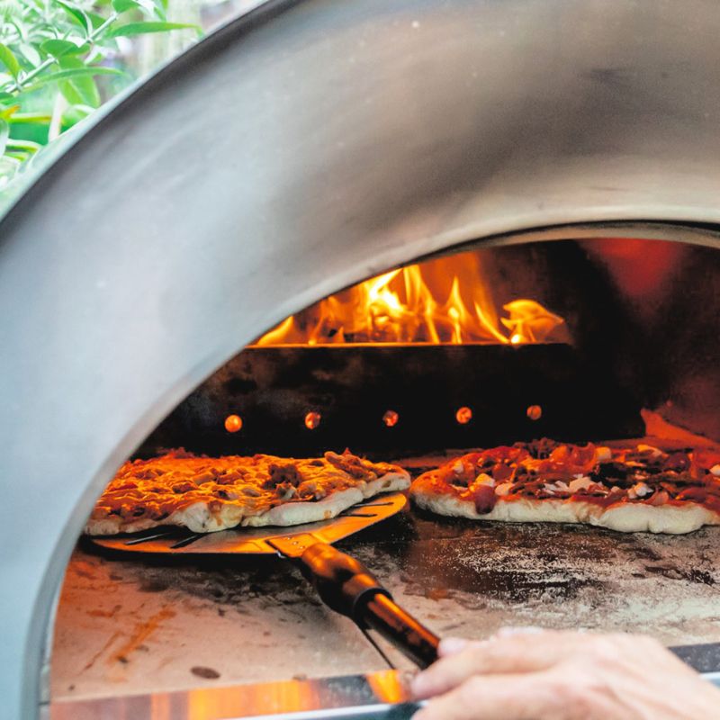 Igneus Pro 750 wood fired pizza oven, lifestyle shot 10