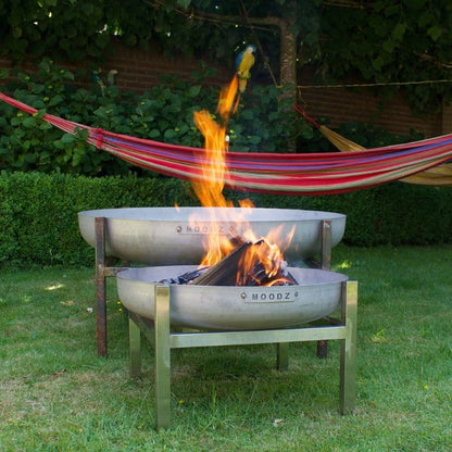 MOODZ Fire Bowl Feet stainless steel supporting a fire bowl