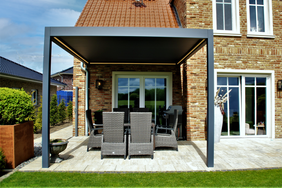 Deponti Pinela Pergola