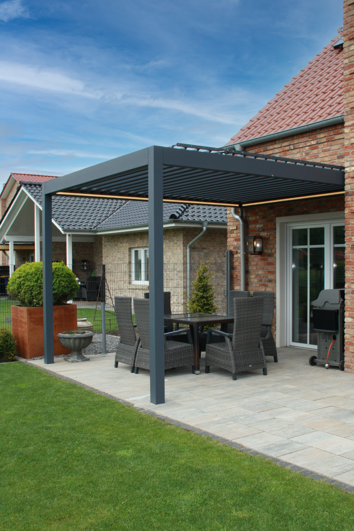 Deponti Pinela Pergola
